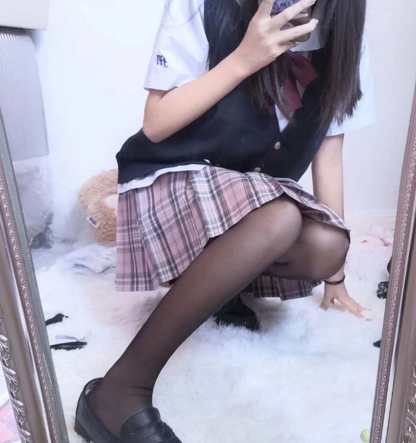 风情无限 身材惹火 可爱好吃